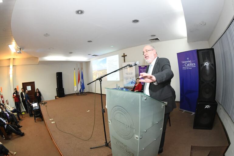 Justo Zacarías Irún, director general de Itaipú.