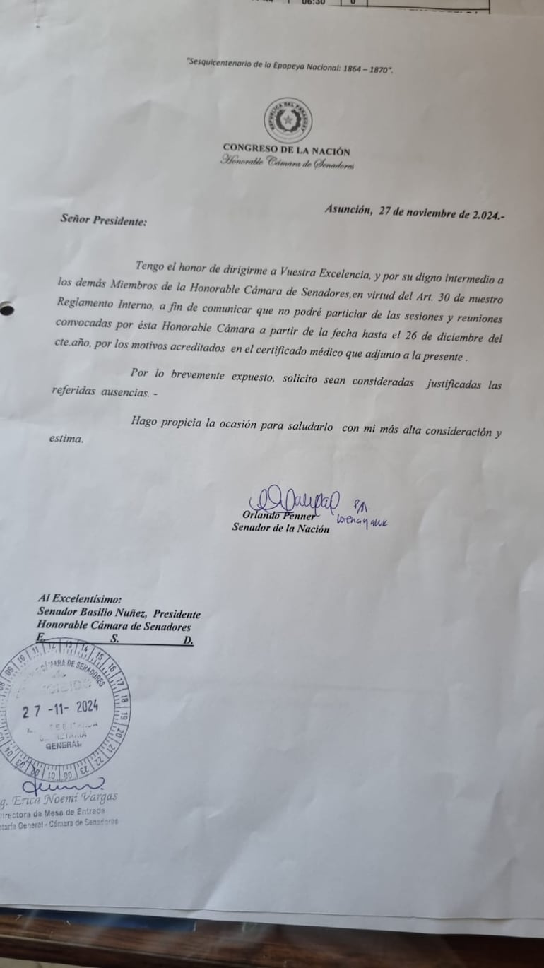 Nota del senador Orlando Penner en el que "comunica" de su ausencia sin determinar un plazo.