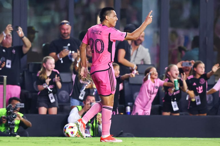 El paraguayo Diego Gómez (20), jugador del Inter Miami, celebra un gol en el partido frente al Toronto por la Conferencia Este de la Major League Soccer en el Chase Stadium, en Fort Lauderdale, Florida.