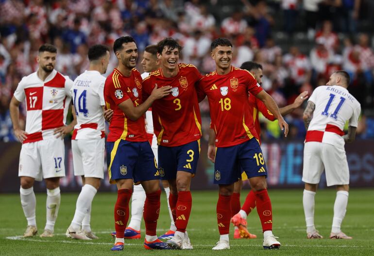 España golea en su debut en la Eurocopa