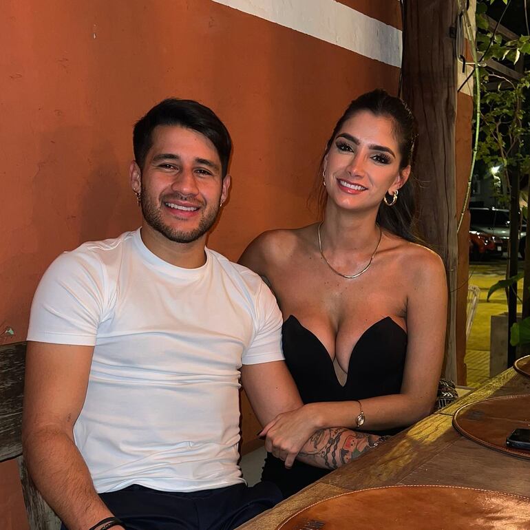 Iván Torres y Stephanie Ríos pronto serán marido y mujer. (Instagram/Stephanie Ríos)