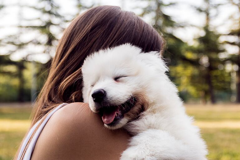 Mujer con su perro.