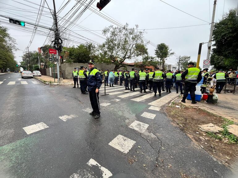 Cierre de la intersección entre las avenidas 25 de mayo y Kubitschek por una manifestación.