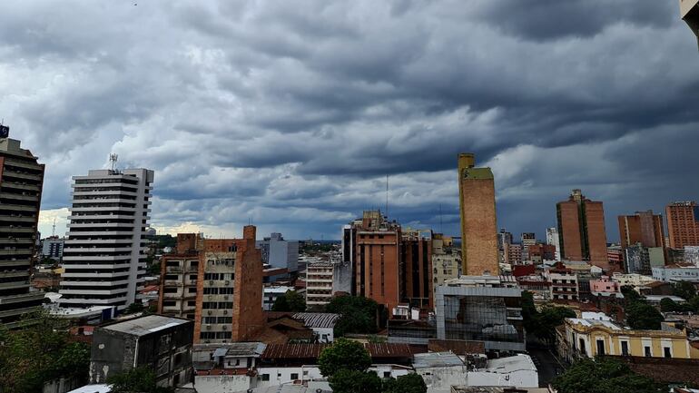 Se pronostica una jornada con posibles lluvias dispersas.