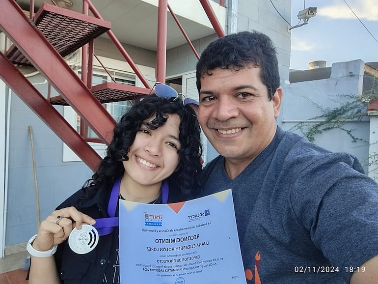 Premio a la iniciativa: Estudiante paraguaya se destaca en Argentina