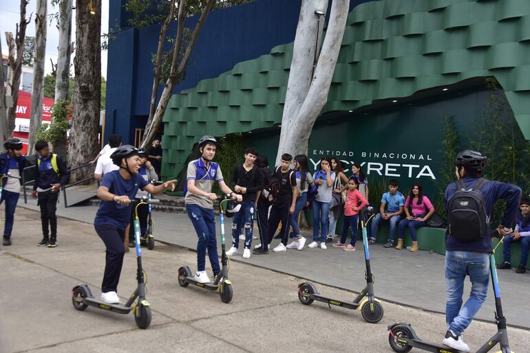 Los monopatines eléctricos fueron muy requeridos por los niños y jóvenes