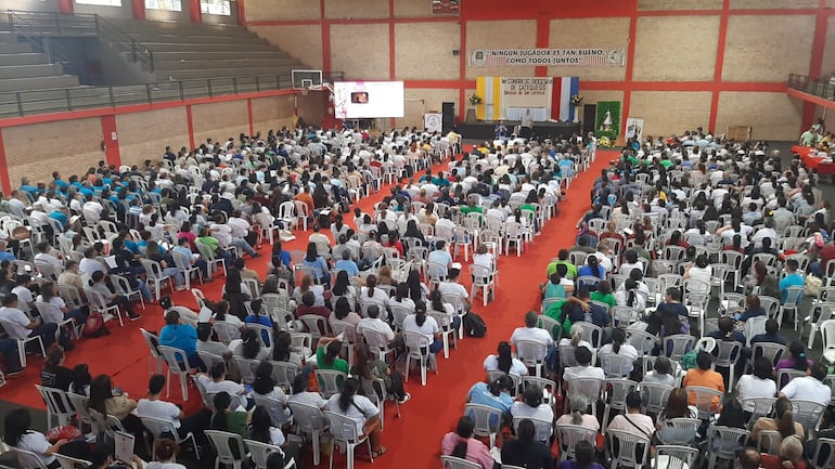 Unas 1.800 participaron del Congreso Diocesano de Catequesis realizado en San Lorenzo.