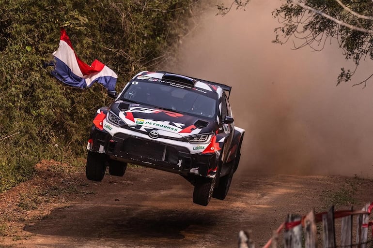 Alejandro Galanti y Marcelo Toyotoshi, con el Toyota GR Yaris Rally2, se adjudicaron la primera etapa del Petrobras Rally del Paraguay.