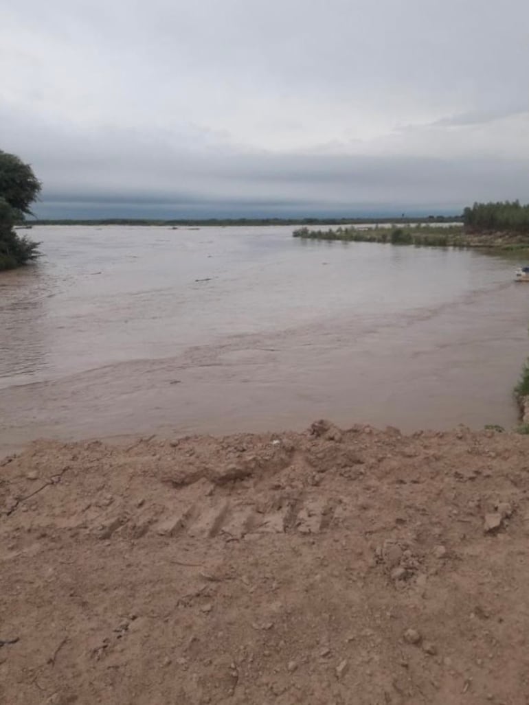 Se espera también que este último repunte que tuvo el río Pilcomayo gracias a las lluvias en Bolivia llegue a la zona de General Díaz en menos de una semana de forma completa, tras su recorrido por las comunidades aledañas.