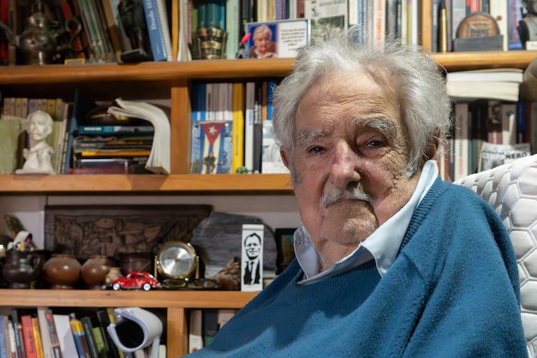 Fotografía del 18 noviembre 2024 del expresidente de Uruguay, José Mujica, durante una entrevista con EFE en Montevideo.