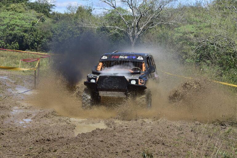 Alejandro Fleitas e Iván Cuevas culminaron 2° en la clasificación general y 1° en la categoría TT4L.