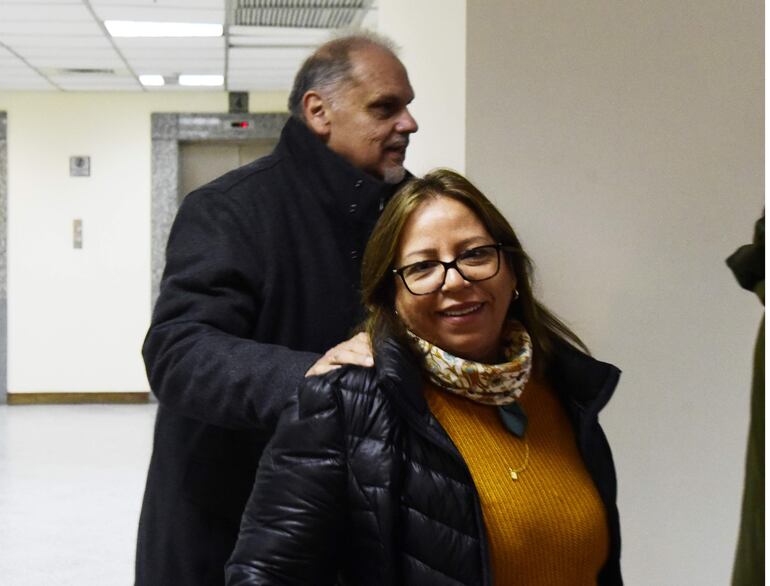 Joaquín Roa abandonando el Palacio de Justicia, tras el primer día de audiencia preliminar.