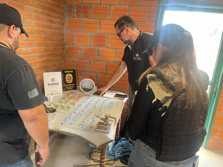 El procedimiento se lleva a cabo en Loma Plata, en una zona cercana al centro de la ciudad.