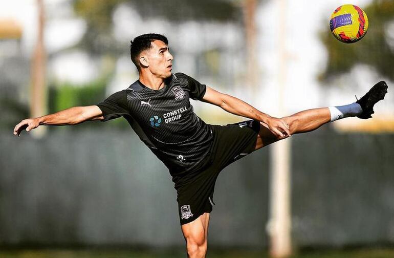 Junior Alonso, futbolista paraguayo.