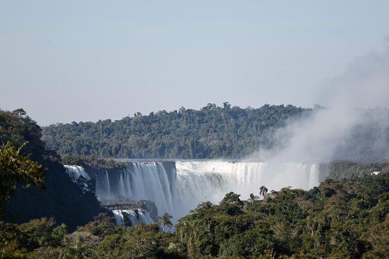 Las cataratas de Iguazú en el Parque Nacional Iguazú, en Puerto Iguazú (Argentina). 