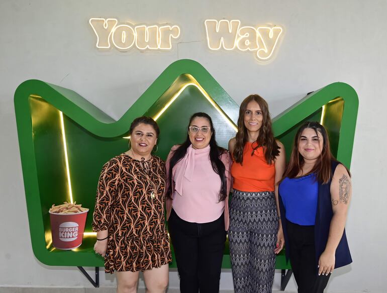 Mirna Domínguez, Ivonne Aguilera, Asucena Romero y Marian Sánchez.