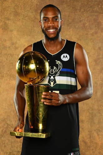 Khris Middleton (33 años) fue pieza clave para la obtención del título para los Milwaukee Bucks en la temporada 2021.