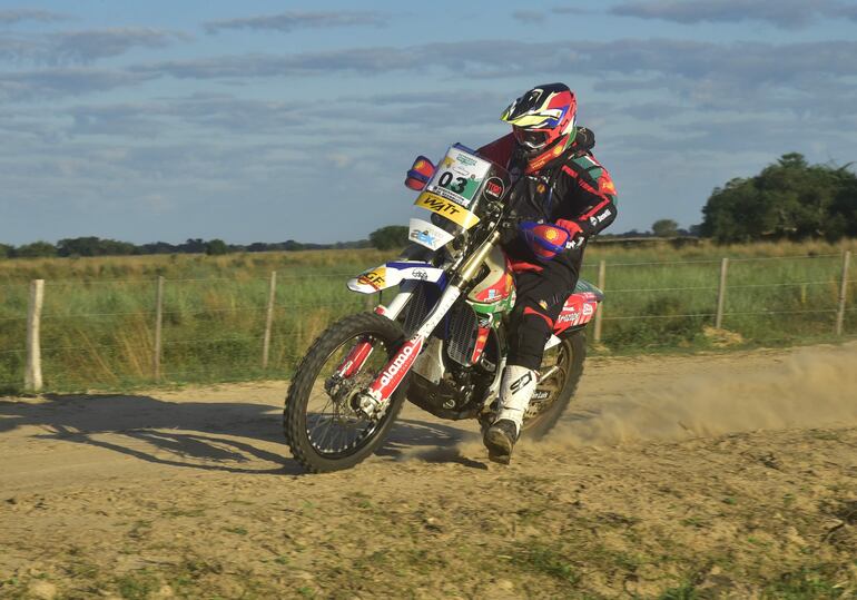 Infaltable en su tierra, Carlos Zarca fue el vencedor en la categoría Motos Senior.