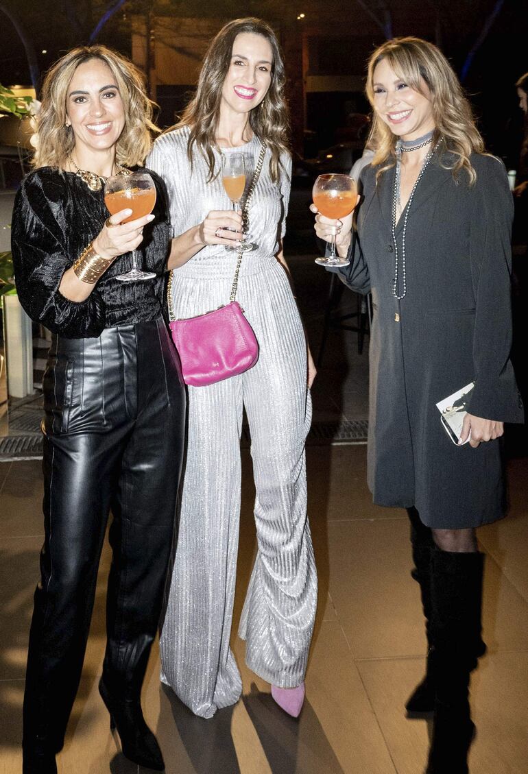 Belén Fuster, María José Peña y Nathalie Zaputovich.