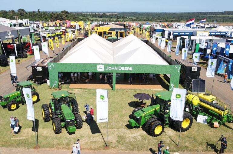 Un espacio de 1.800 m² es la propuesta de Automaq para recibir a sus clientes, con varias novedades dentro del portfolio de soluciones y mucho más de la Agricultura Digital que ofrece la marca.