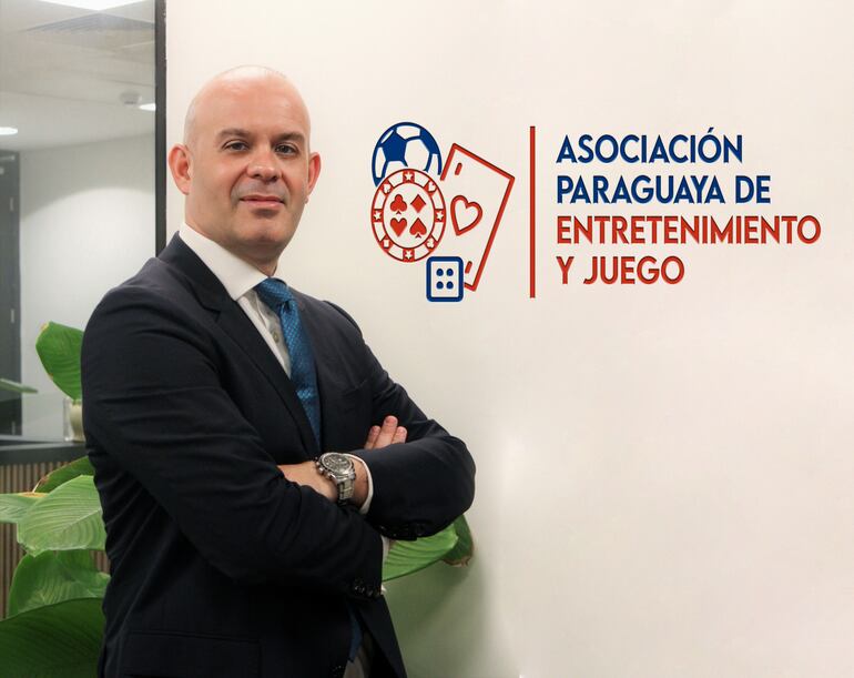 Javier Balbuena, expresidente de la Comisión Nacional de Juegos de Azar (Conajzar), es el director ejecutivo de la Asociación Paraguaya de Entretenimiento y Juego (APEJ).