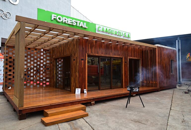 Casa modular de madera que se expuso durante la feria, desarrollado por Daniel Isaak.