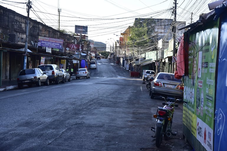 Nulo movimiento en el Mercado 4, sobre la calle Pettirossi.