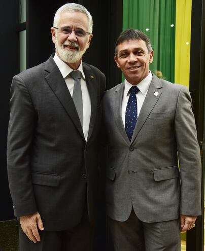 El embajador de Brasil en Paraguay, José Antonio Marcondes de Carvalho y Oscar Paciello Samaniego.