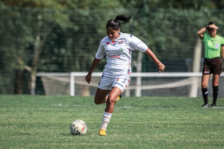 Danna Mendoza, jugadora de Nacional/Humaitá, fue la figura de la fecha