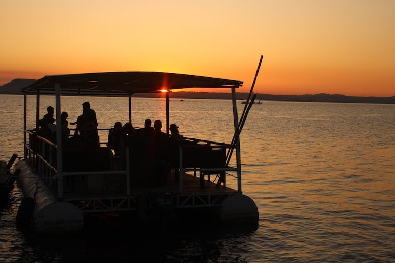 El paseo en catamarán es una de las actividades más solicitadas por los turistas.