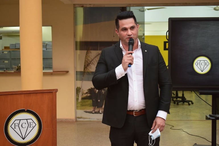 Miguel Ángel Armando Vera, decano de la Facultad de Ciencias Económicas (FCE), de la Universidad Nacional de Caaguazú.