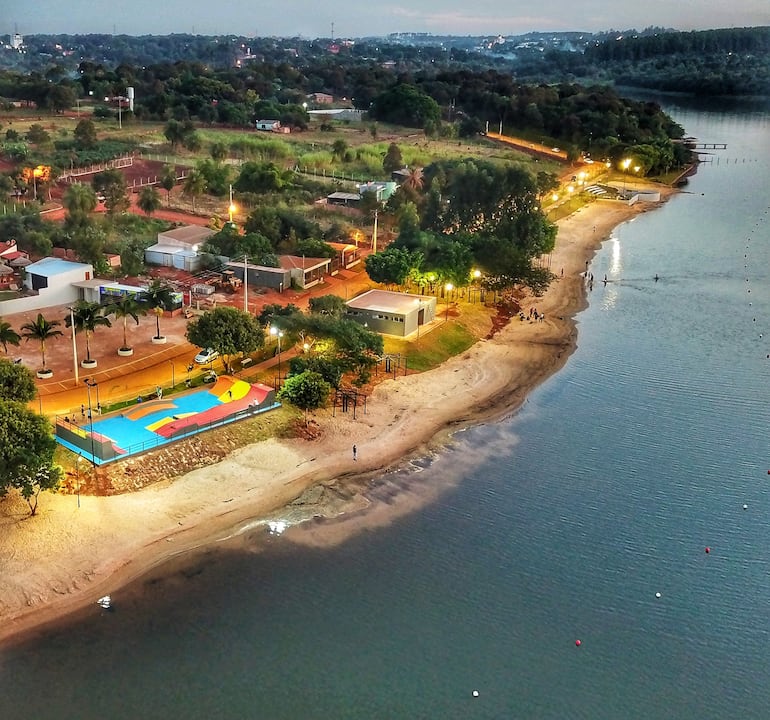 La costanera Ñande Renda de Ciudad del Este será inaugurada mañana lunes.