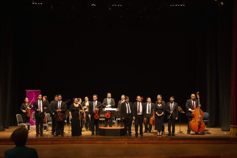 La OCMA subirá esta noche al escenario del Teatro Municipal y presentará una selección de arias de zarzuelas de España y de Paraguay.