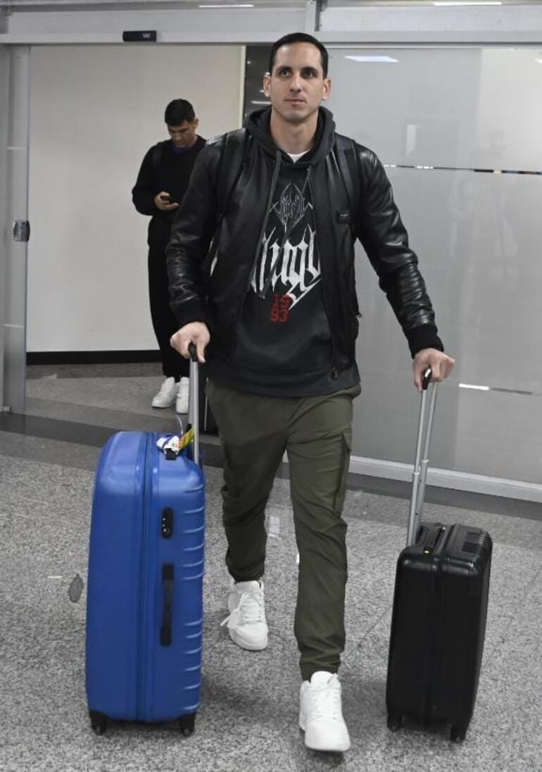 Junior "Gatito" Fernández, arquero de la Selección Nacional de Fútbol que estaba en el vuelo que aterrizó de emergencia.