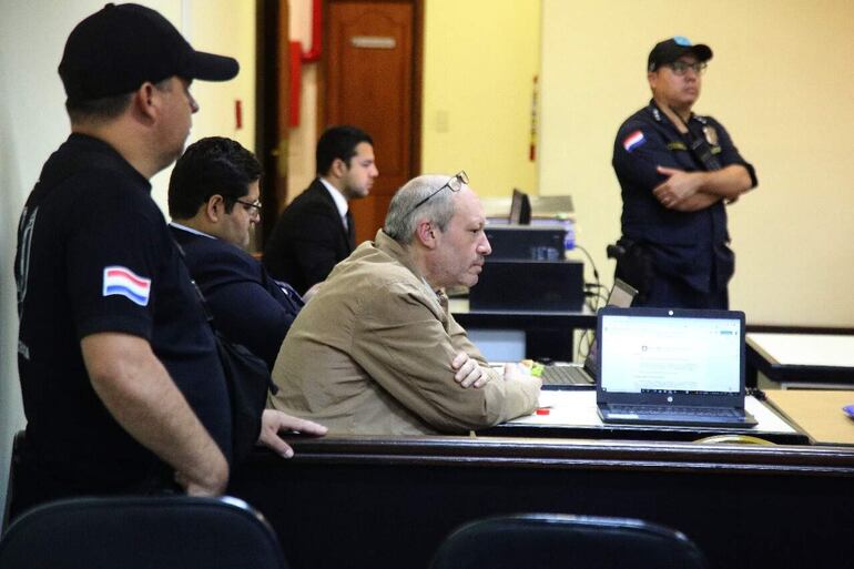 Gerardo Stadecker durante el juicio en su contra por el feminicidio de su esposa, Sabryna Breuer.