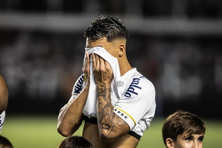 Santos descendió a la segunda categoría de Brasil.