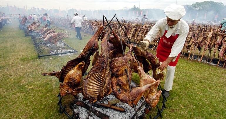 Imágenes del evento "Todo bicho que camina va a parar al asador". 