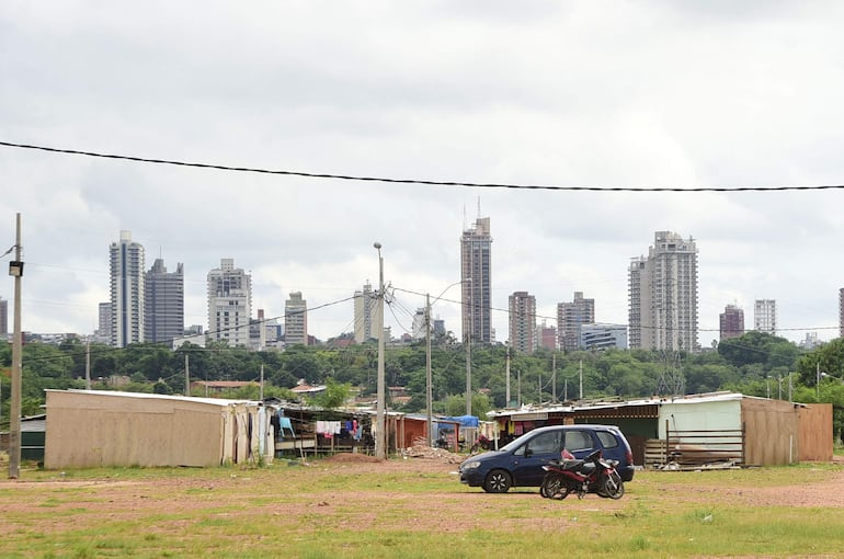 Alvaro Grau denuncia “regalo” de Nenecho en remate de tierras de la Costanera