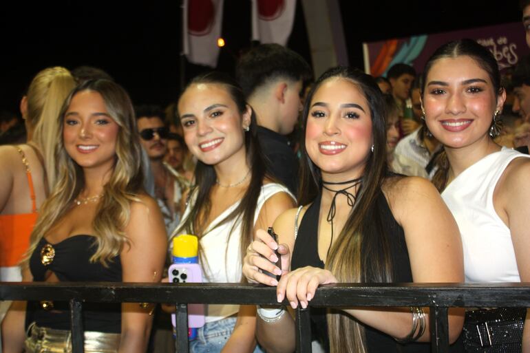 Azul Petta, Mireya Brítez, Catherine Silveyra y Mariana Maldonado.