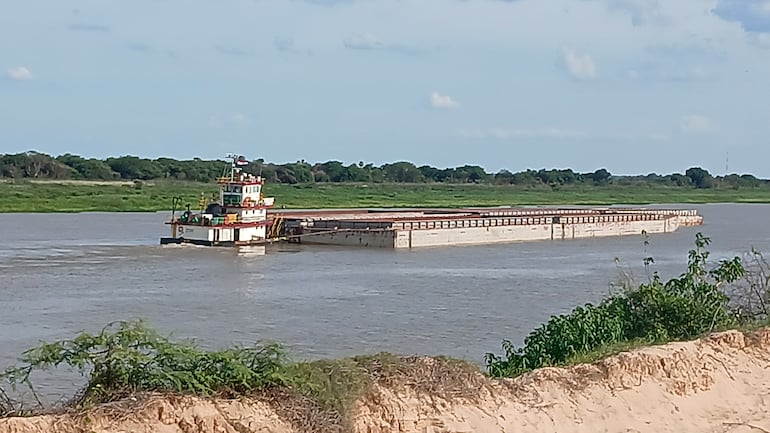 El río comienza a tener un significativo repunte, gracias a las lluvias que se dan al norte del Pantanal.