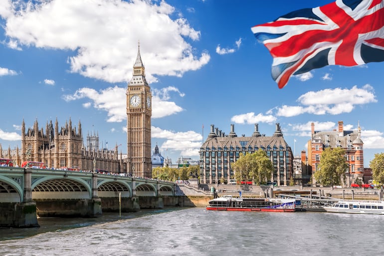 Imagen ilustrativa: una bandera del Reino Unido en el cielo y al fondo el Big Ben.