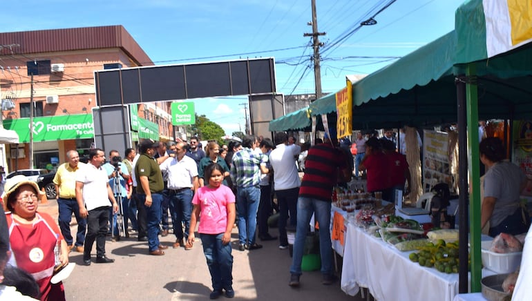 La feria es un espacio importante que genera ingreso a los productores, resaltaron los expositores.