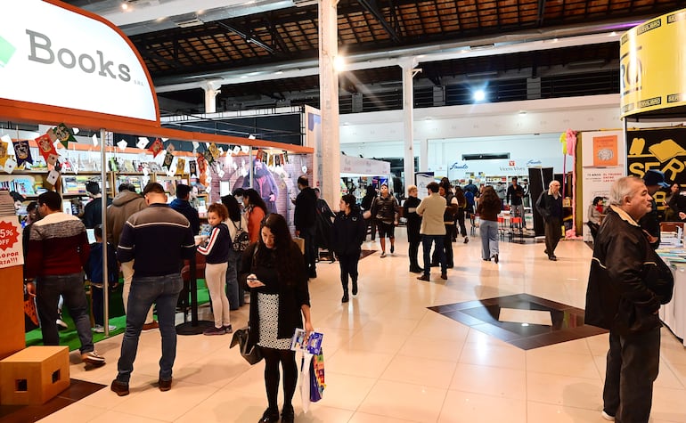 El Centro de Convenciones Mariscal fue sede de la Feria Internacional del Libro - Asunción 2024.