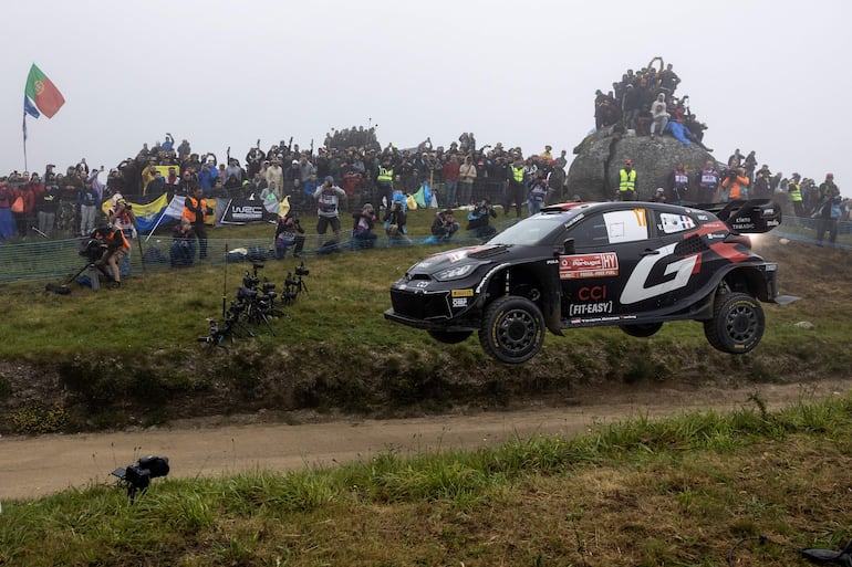 Gran desempeño del francés Sébastien Ogier para conquistar su sexto Rally de Portugal, nuevo récord para el piloto de Toyota.