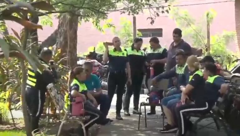 Agentes de la Policía Municipal de Tránsito en asamblea.