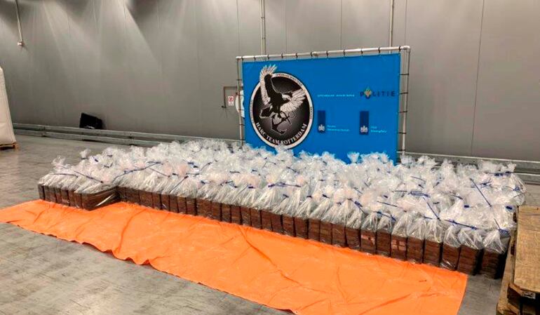 Los 4.178 kilos de cocaína "paraguaya" cayeron en el puerto de Róterdam, en Holanda.