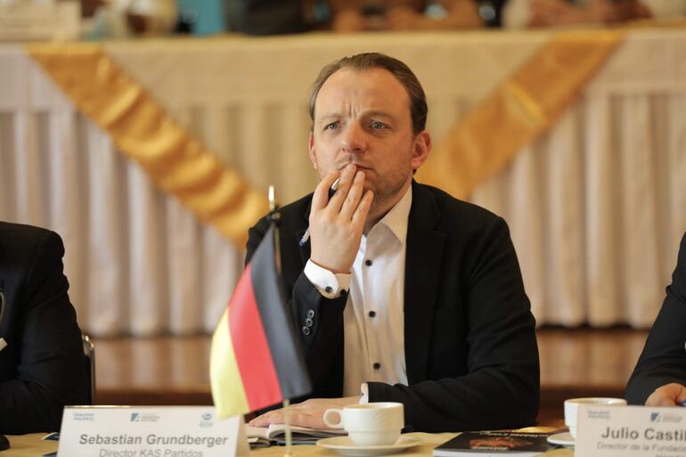 Sebastián Grundberger,   director del Programa Regional Partidos Políticos y Democracia en América Latina de la Fundación Konrad Adenauer, (Foto Gent).