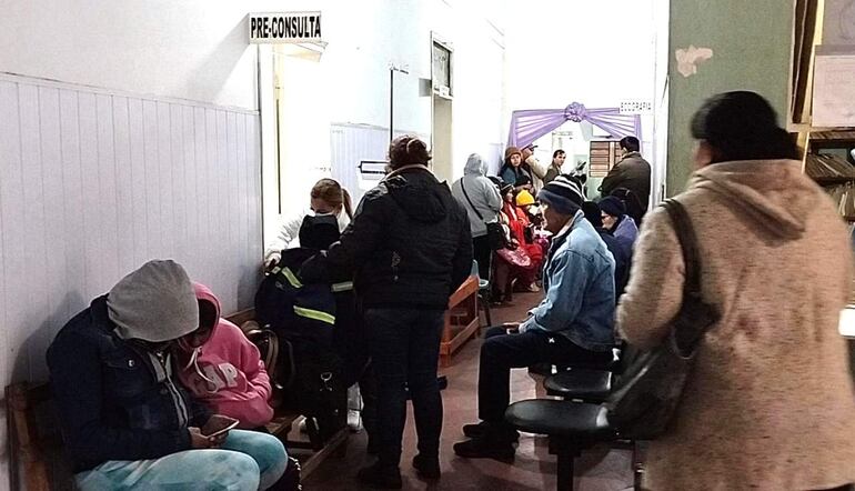 El Hospital de Santaní está lleno de pacientes con problemas respiratorios, principalmente niños de todas las edades