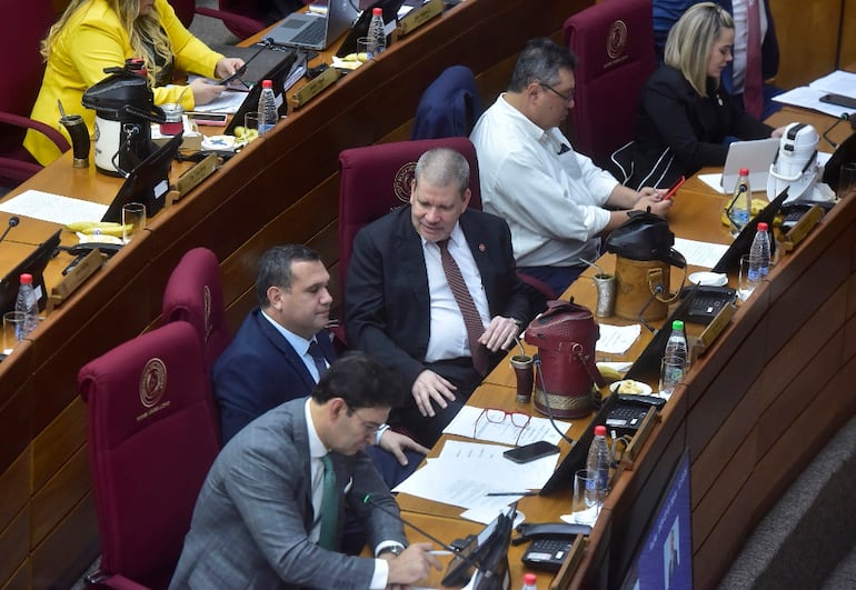 Senadores del cartismo y sus aliados buscarán aprobar hoy la creación de  una comisión de investigación “antilavado”.