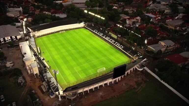 Con la ampliación, el estadio La Huerta de Libertad cuenta con una capacidad para 15.000 espectadores.